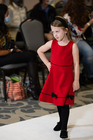 Charlotte Seen Fashion show November 2020-0441