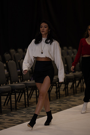 Charlotte Seen Fashion show November 2020-0377