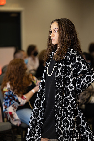 Charlotte Seen Fashion show November 2020-0782