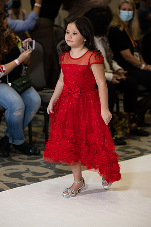 Charlotte Seen Fashion show November 2020-0467