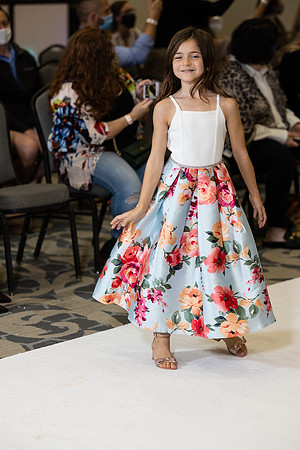 Charlotte Seen Fashion show November 2020-0524