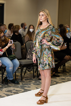 Charlotte Seen Fashion show November 2020-0623