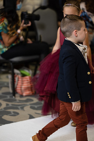 Charlotte Seen Fashion show November 2020-0422
