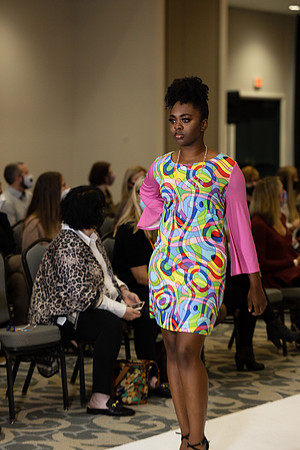Charlotte Seen Fashion show November 2020-0709