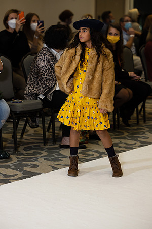 Charlotte Seen Fashion show November 2020-0530