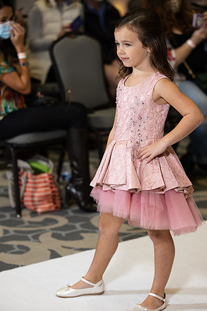 Charlotte Seen Fashion show November 2020-0457