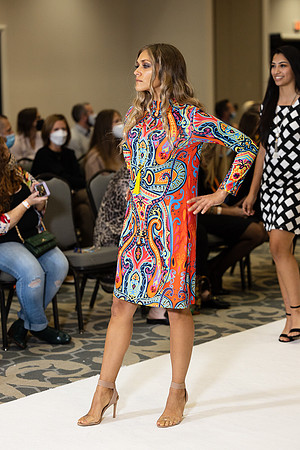 Charlotte Seen Fashion show November 2020-0743