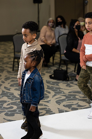 Charlotte Seen Fashion show November 2020-0547