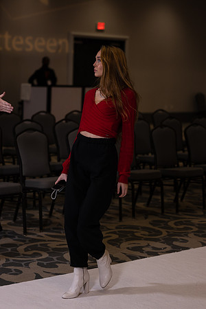 Charlotte Seen Fashion show November 2020-0347
