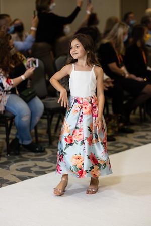 Charlotte Seen Fashion show November 2020-0520