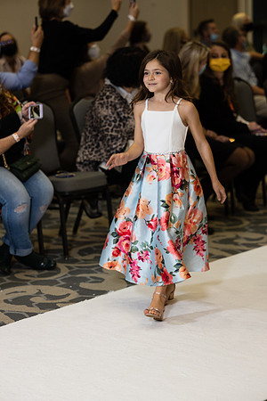 Charlotte Seen Fashion show November 2020-0518