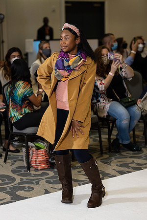 Charlotte Seen Fashion show November 2020-0558