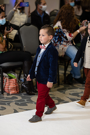 Charlotte Seen Fashion show November 2020-0409