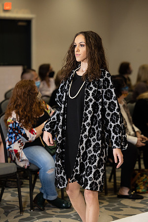 Charlotte Seen Fashion show November 2020-0774