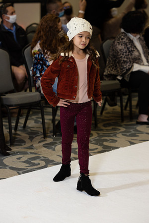 Charlotte Seen Fashion show November 2020-0516