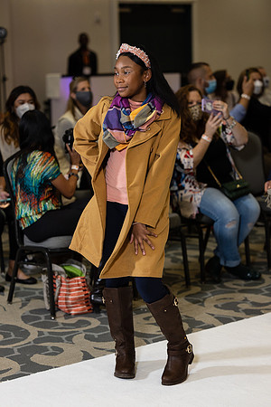 Charlotte Seen Fashion show November 2020-0557