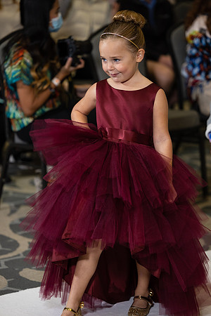Charlotte Seen Fashion show November 2020-0425