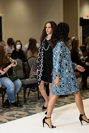 Charlotte Seen Fashion show November 2020-0772