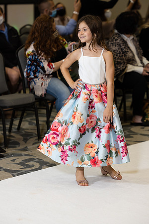 Charlotte Seen Fashion show November 2020-0522