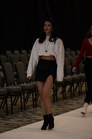 Charlotte Seen Fashion show November 2020-0376