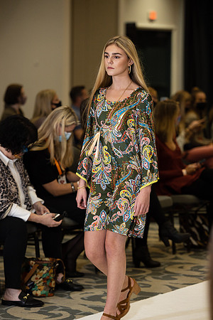 Charlotte Seen Fashion show November 2020-0617