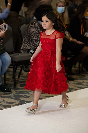 Charlotte Seen Fashion show November 2020-0466