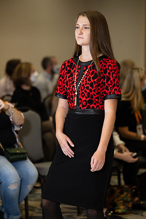 Charlotte Seen Fashion show November 2020-0610