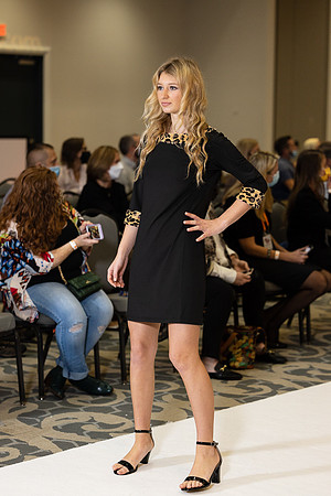 Charlotte Seen Fashion show November 2020-0729