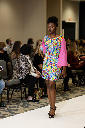 Charlotte Seen Fashion show November 2020-0708