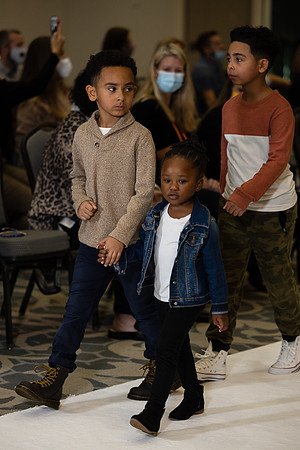 Charlotte Seen Fashion show November 2020-0538