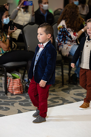 Charlotte Seen Fashion show November 2020-0410