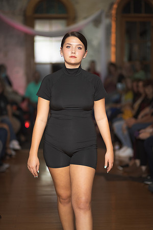 GATOR HATER FASHION SHOW 2021-6276