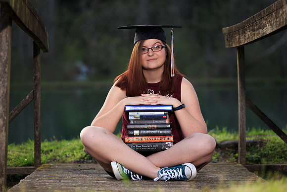Kelly Isbill Senior Portraits-005