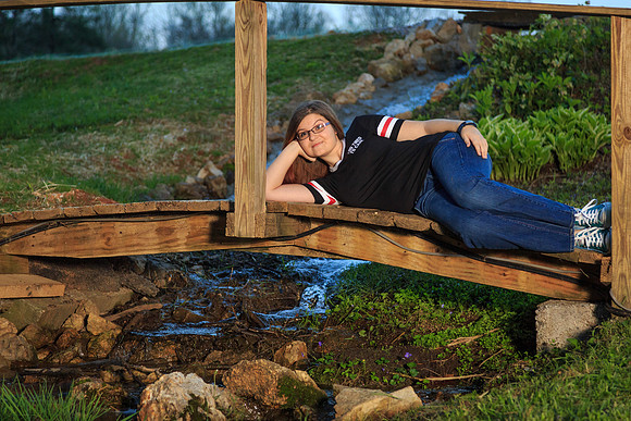 Kelly Isbill Senior Portraits-075