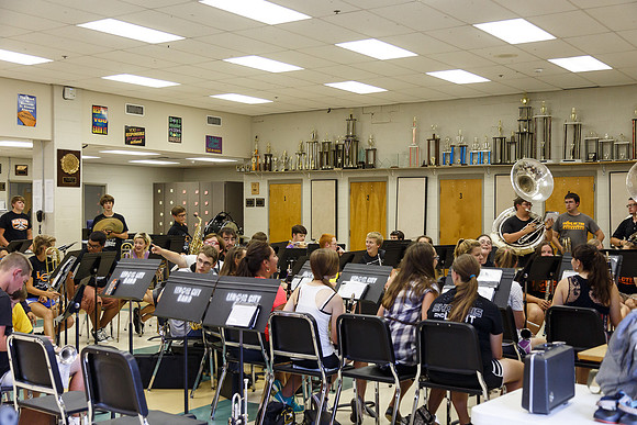 LCHS Band 9-11-15-003