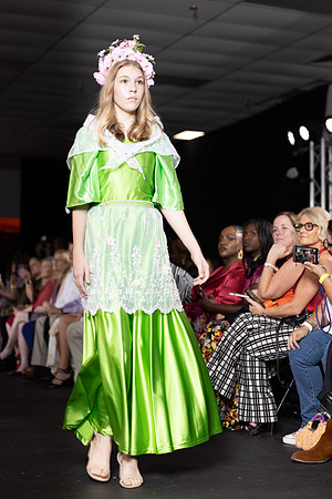 CFW 9_28_23-9298