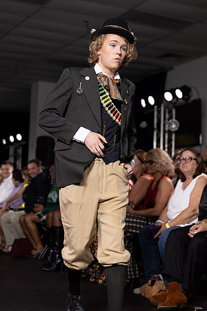 CFW 9_28_23-9707