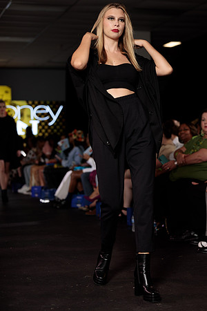 CFW 9_29_23-1369