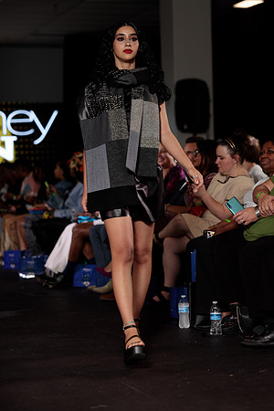 CFW 9_29_23-1382