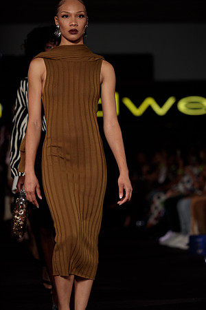 CFW 9_29_23-1702