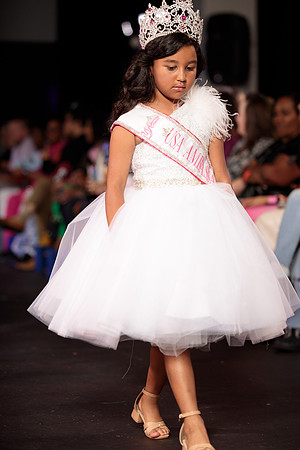 CFW 9_30_23 Evening Show-6109