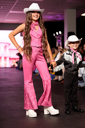 CFW 9_30_23 Evening Show-6320