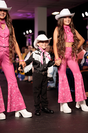 CFW 9_30_23 Evening Show-6321