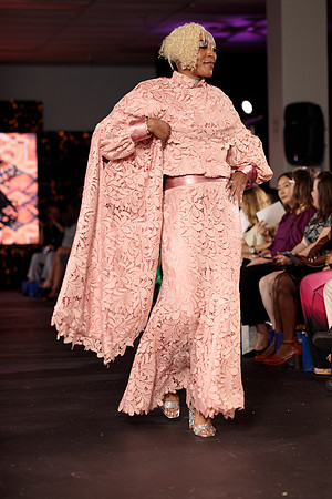 CFW 9_30_23 Evening Show-6444
