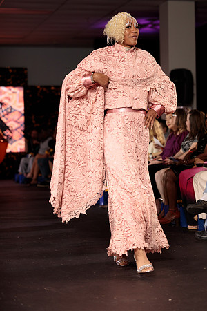 CFW 9_30_23 Evening Show-6445