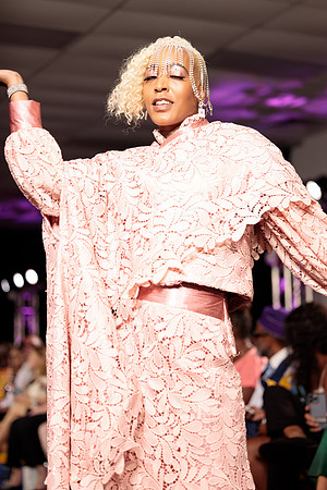 CFW 9_30_23 Evening Show-6451