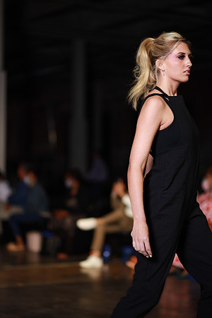 Charlotte Seen Fashion Week 2021-0006