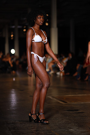 Charlotte Seen Fashion Week 2021-0052