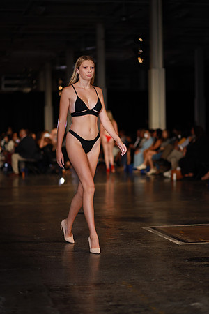 Charlotte Seen Fashion Week 2021-0064