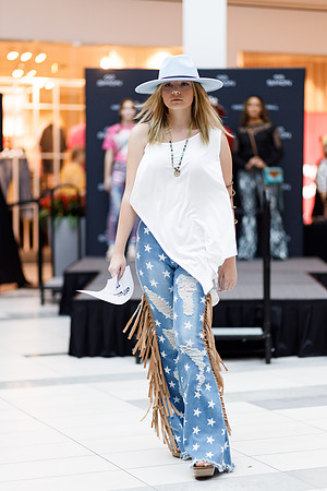 Back to school fashion show 2022-4535
